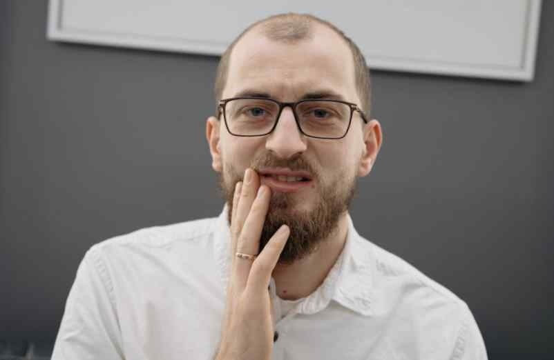 Inflammation des gencives : le remède de grand-mère au bicarbonate qui soulage vite France Légumes